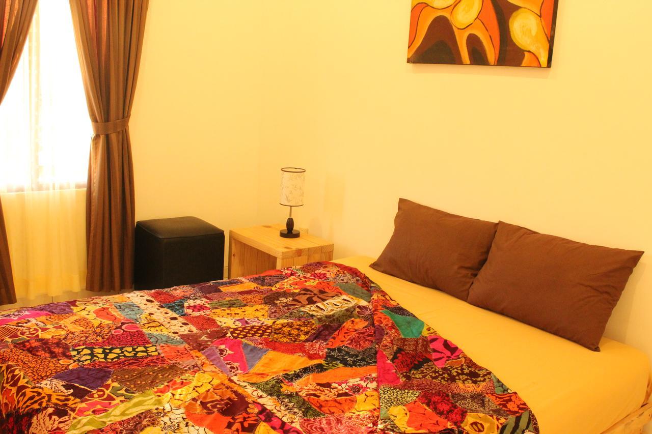 The Wayang Homestay Yogyakarta Esterno foto