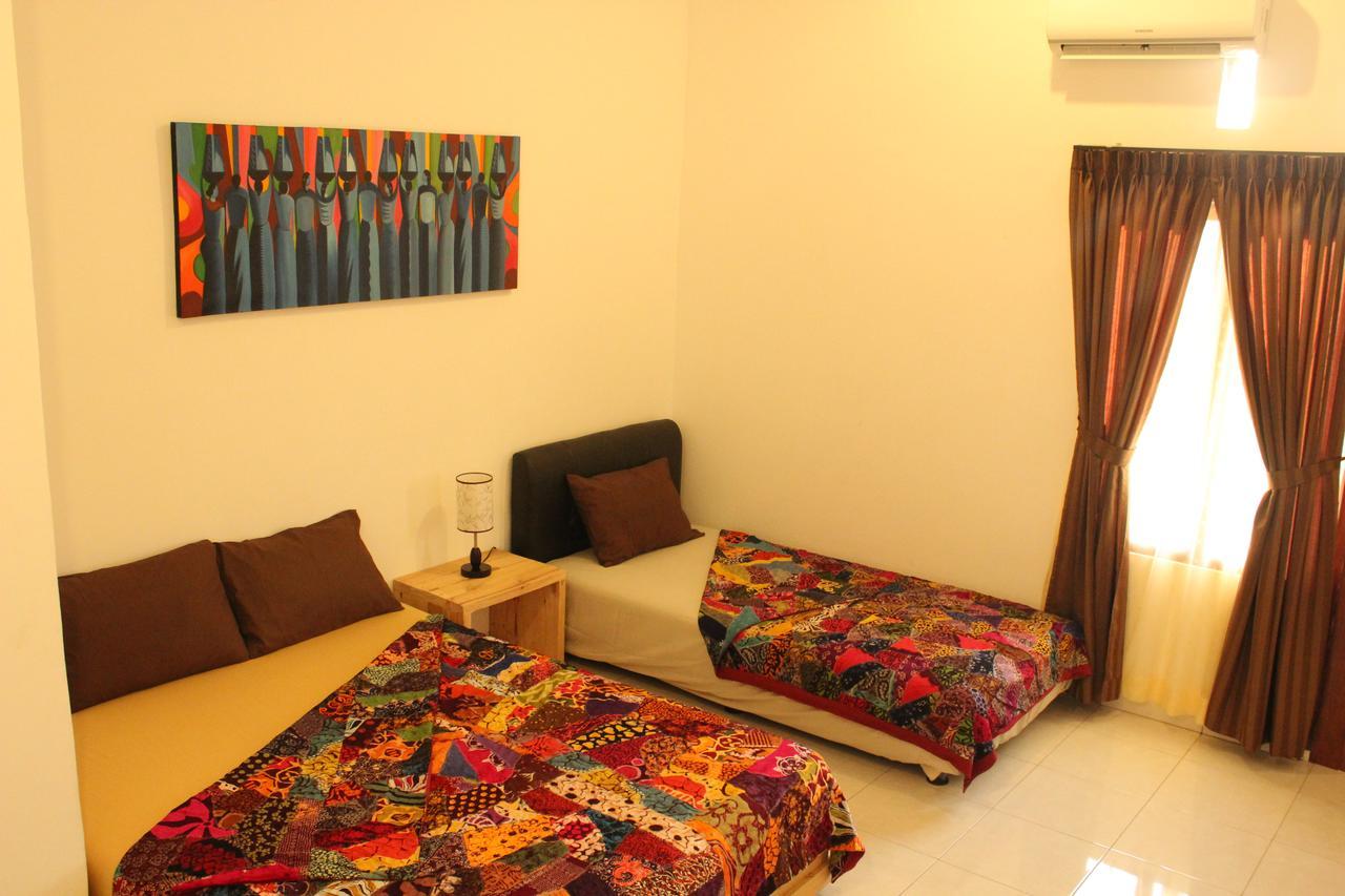 The Wayang Homestay Yogyakarta Esterno foto